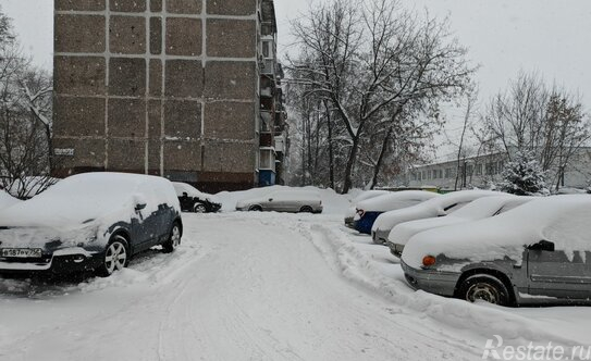 Продажа 3-комн квартиры на вторичном рынке Заречный, Комсомольская улица,  д. 2