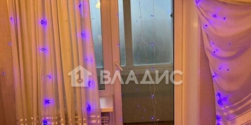 3-комн квартира пр-кт Непокорённых,  д. 74