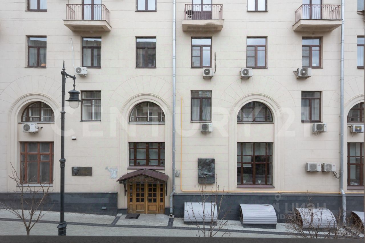 Продажа 2-комн квартиры на вторичном рынке Газетный переулок, 13С1