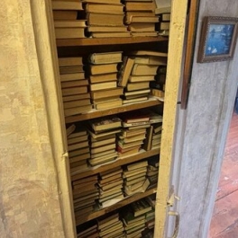 Продажа 1-комн квартиры на вторичном рынке Госпитальная улица,  д. 23