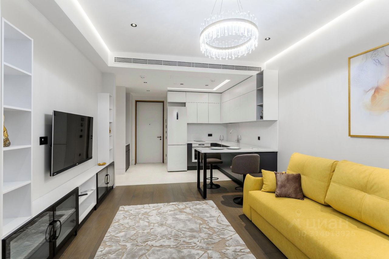 Продажа 2-комн квартиры на вторичном рынке Поклонная улица, 9