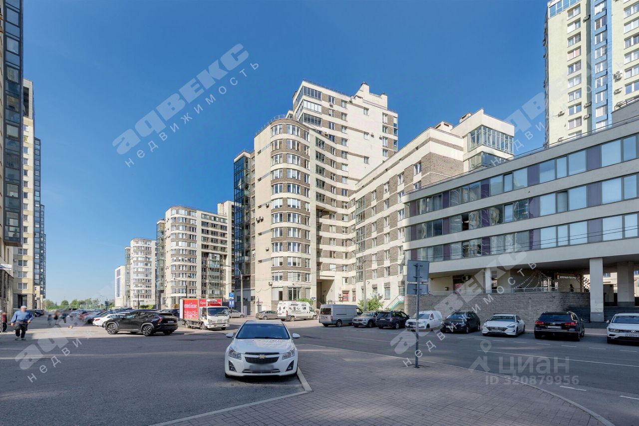 Продажа 2-комн квартиры на вторичном рынке улица Кораблестроителей, 32к3