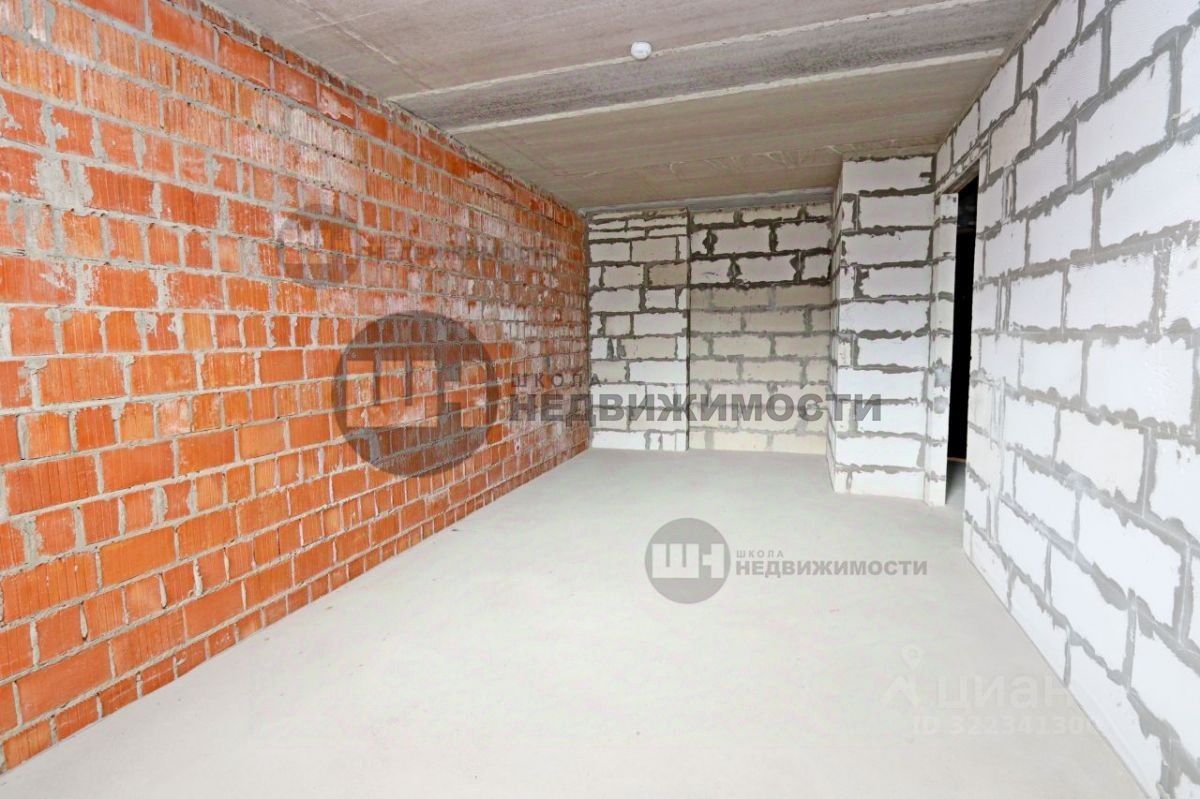 Продажа 1-комн квартиры на вторичном рынке Гатчина, улица Красных Военлетов, 7а