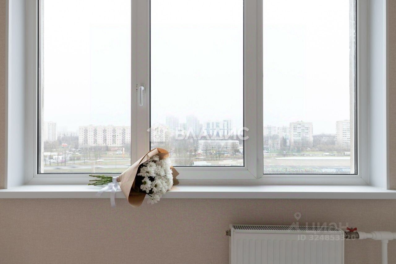 Продажа 1-комн квартиры на вторичном рынке Белградская улица, 32