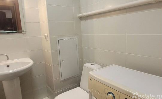 Аренда 1-комн квартиры на вторичном рынке Новгородская улица,  д. 14