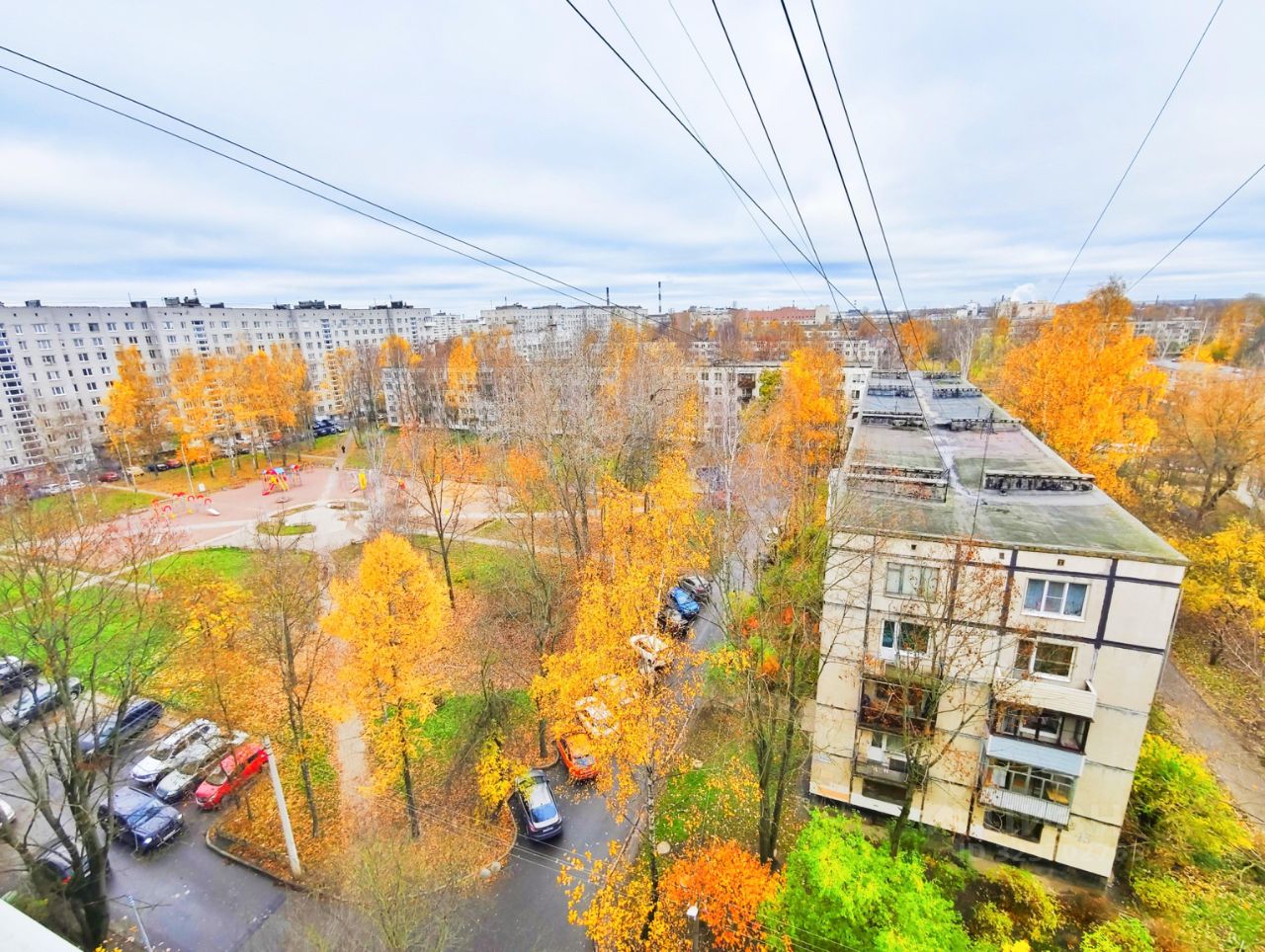 Продажа 2-комн квартиры на вторичном рынке Колпино, Пролетарская улица, 15