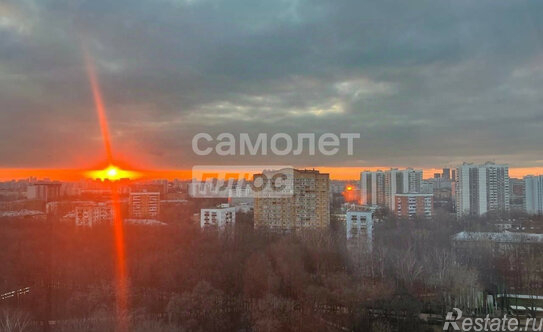 Продажа 3-комн квартиры на вторичном рынке ул Коминтерна,  д. 28,  к. 1