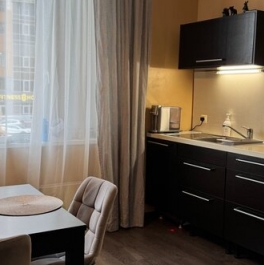 Продажа 2-комн квартиры на вторичном рынке Краснопутиловская улица,  д. 113 к1