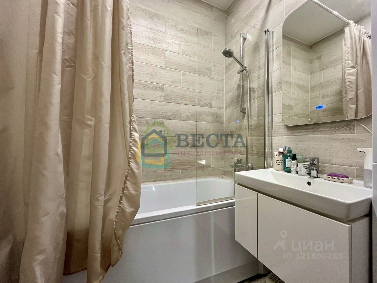 Продажа 2-комн квартиры на вторичном рынке Колпино, проезд Понтонный, 6