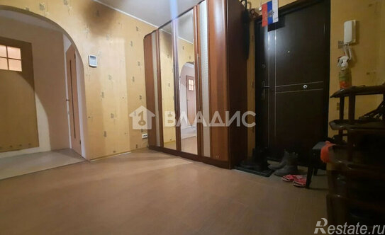 Продажа 2-комн квартиры на вторичном рынке Рощино, ул Садовая,  д. 5