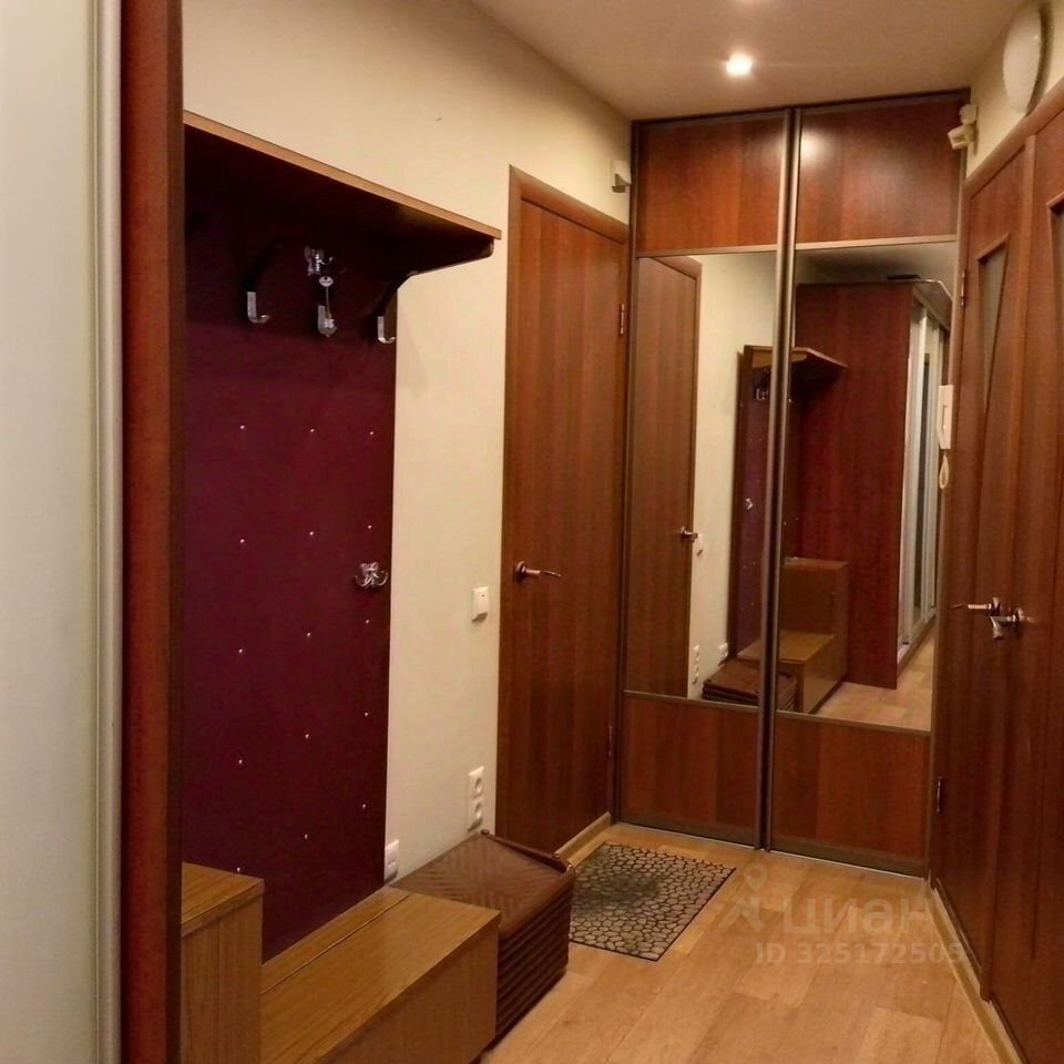 Продажа 2-комн квартиры на вторичном рынке Купчинская улица, 19К2