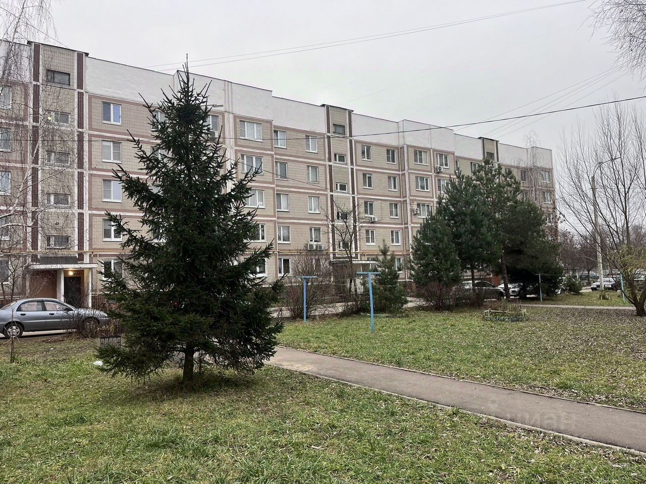 Продажа 3-комн квартиры на вторичном рынке Серпухов, Глазовская улица,  д. 32