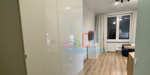 3-комн квартира ул Гашека,  д. 11