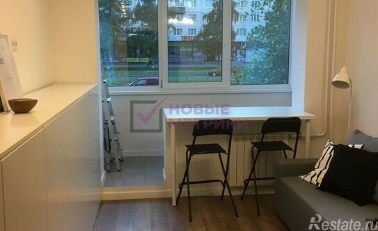 Продажа 4-комн квартиры на вторичном рынке Художников пр-кт,  д. 31,  к. 1