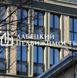 Продажа 3-комн квартиры на вторичном рынке 12-я линия,  д. 43