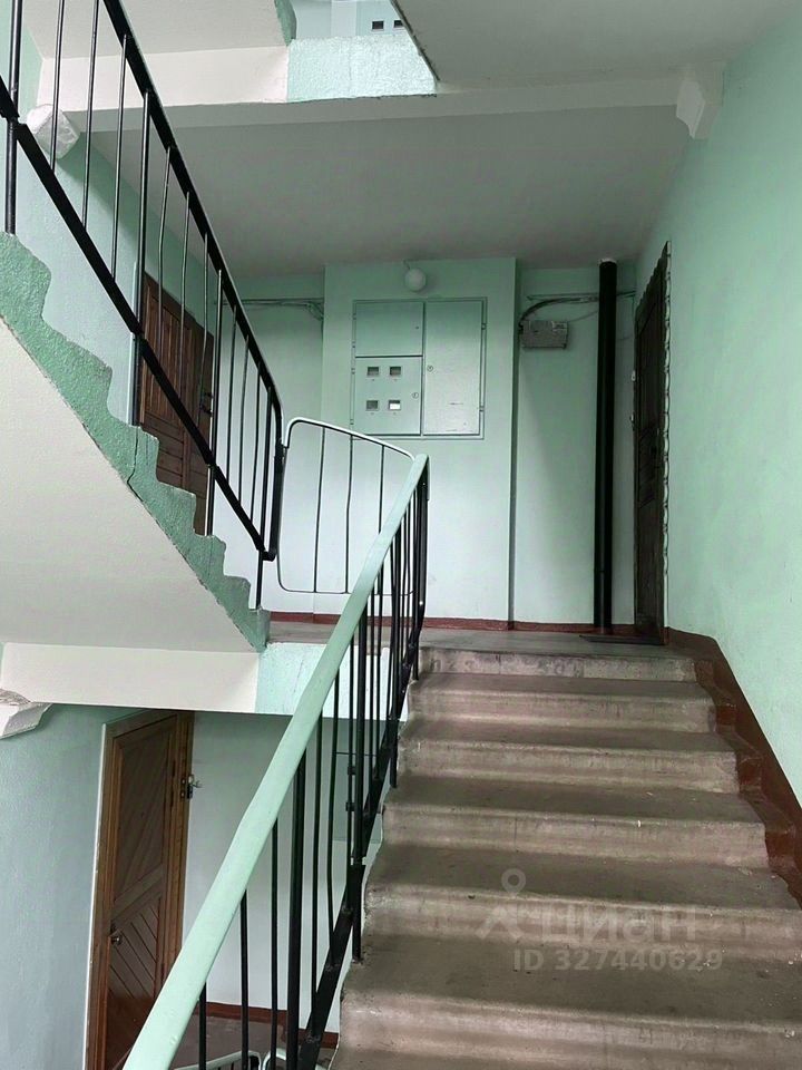 Продажа 3-комн квартиры на вторичном рынке Луга, улица Миккели, 1к3