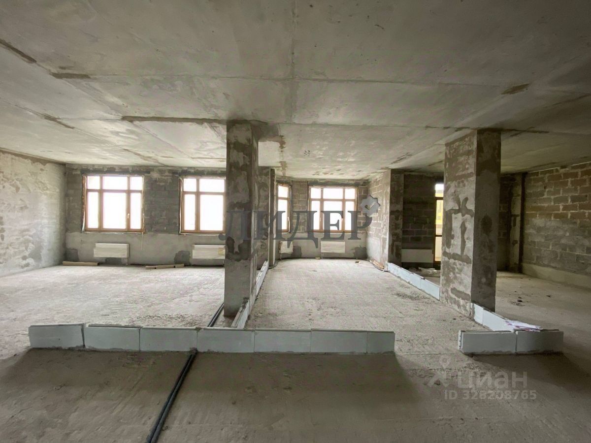 Продажа 4-комн квартиры на вторичном рынке Ломоносовский проспект, 25к5