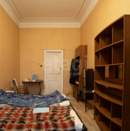 Продажа 5-комн квартиры на вторичном рынке Можайская улица,  д. 37-39/5