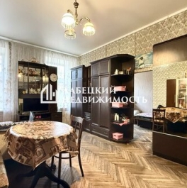 Продажа 4-комн квартиры на вторичном рынке Тамбовская ул,  д. 35