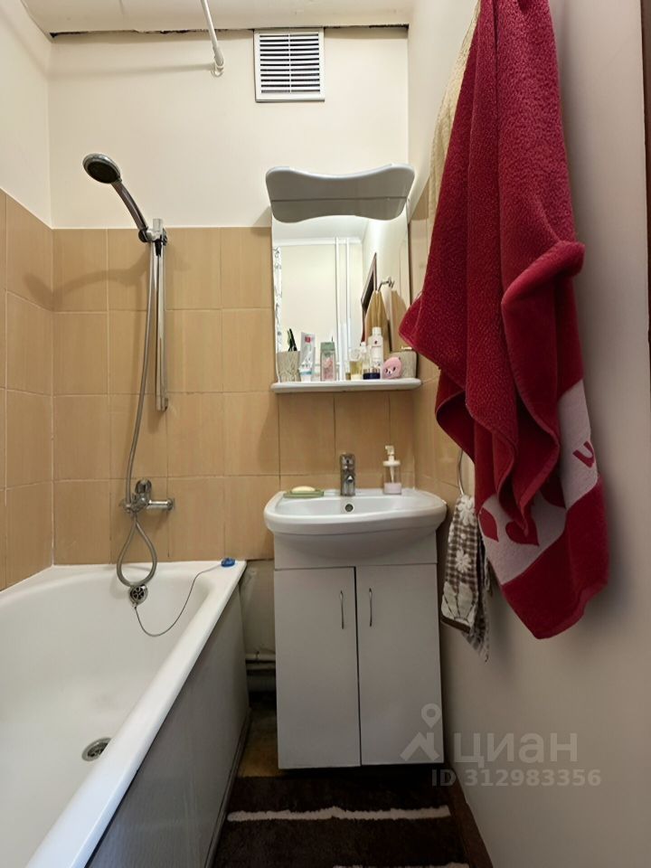 Продажа 2-комн квартиры на вторичном рынке Королев, Кооперативная улица, 10