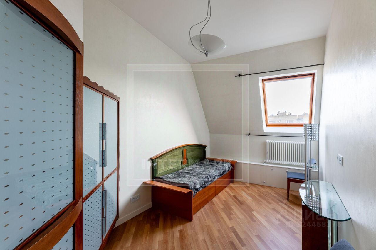 Аренда 5-комн квартиры на вторичном рынке Кривоарбатский переулок, 12