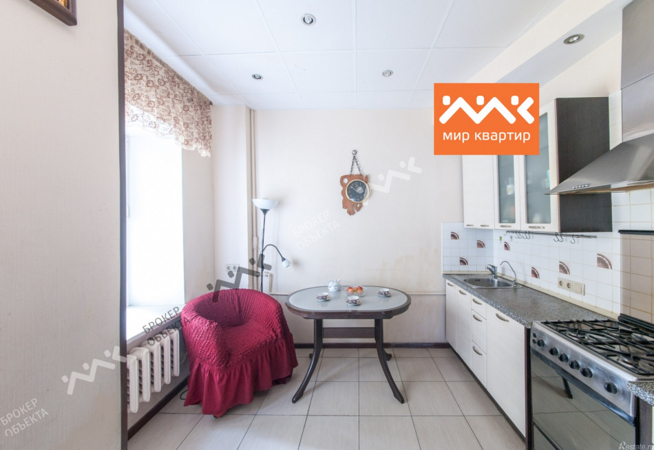 Продажа 3-комн квартиры на вторичном рынке 1-я Красноармейская ул,  д. 8-10