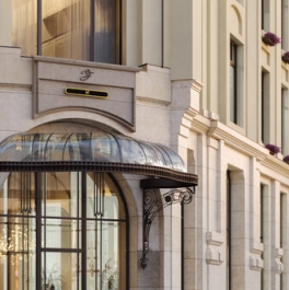 Продажа 4-комн квартиры в новостройке Кисельный Б. пер,  д. 11 с1