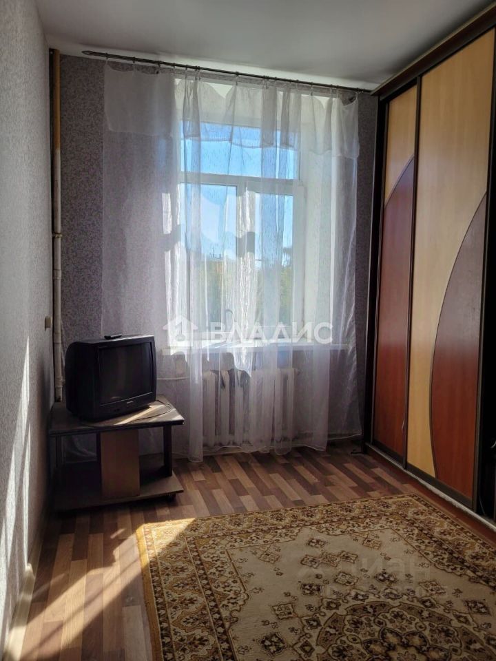 Продажа 2-комн квартиры на вторичном рынке Обухово пгт, улица Ленина, 4