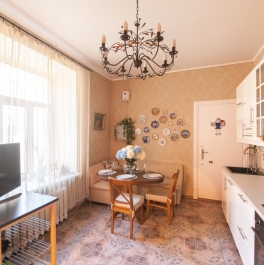 Продажа 5-комн квартиры на вторичном рынке Бородинская ул,  д. 15