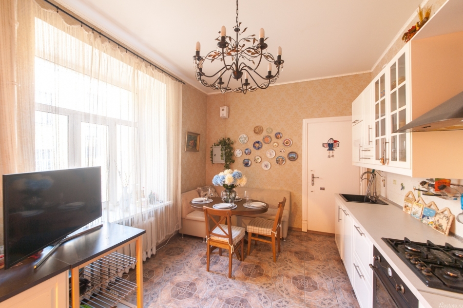 Продажа 5-комн квартиры на вторичном рынке Бородинская ул,  д. 15