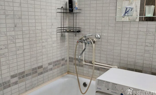 Продажа 2-комн квартиры на вторичном рынке ул Снайперская,  д. 3