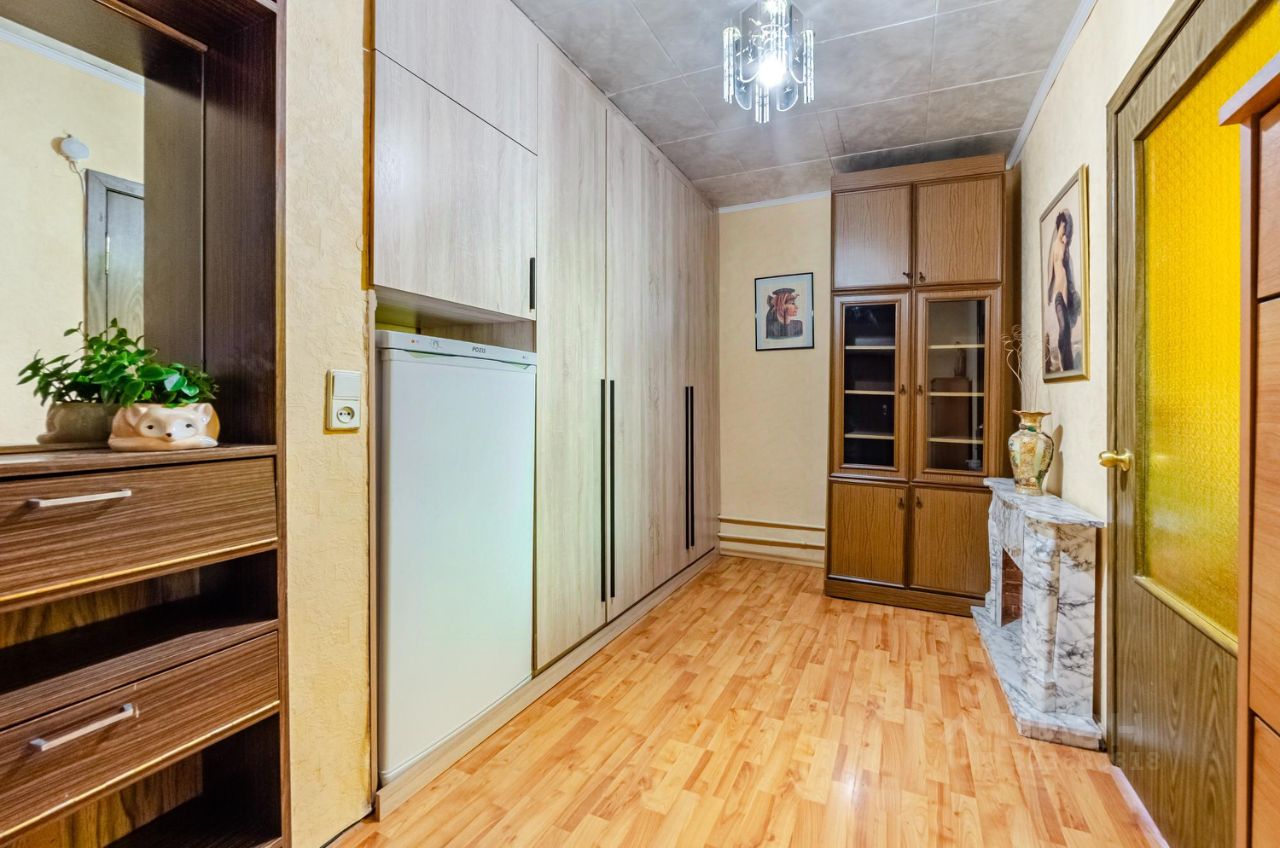 Продажа 3-комн квартиры на вторичном рынке улица 2-я Бухвостова,  д. 7