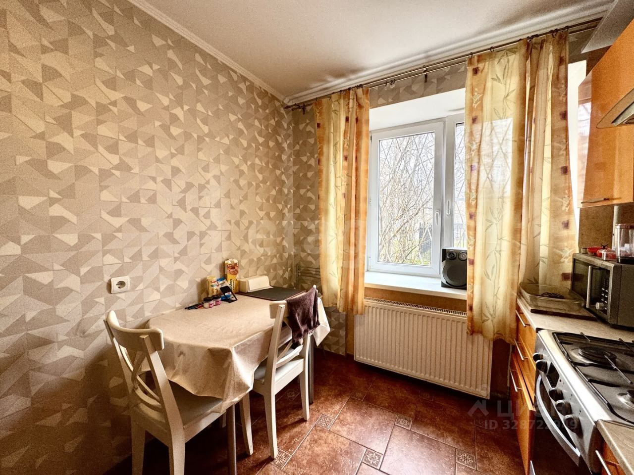 Продажа 2-комн квартиры на вторичном рынке Бассейная улица, 85