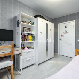 Продажа 3-комн квартиры на вторичном рынке Красное Село г, Освобождения ул,  д. 32