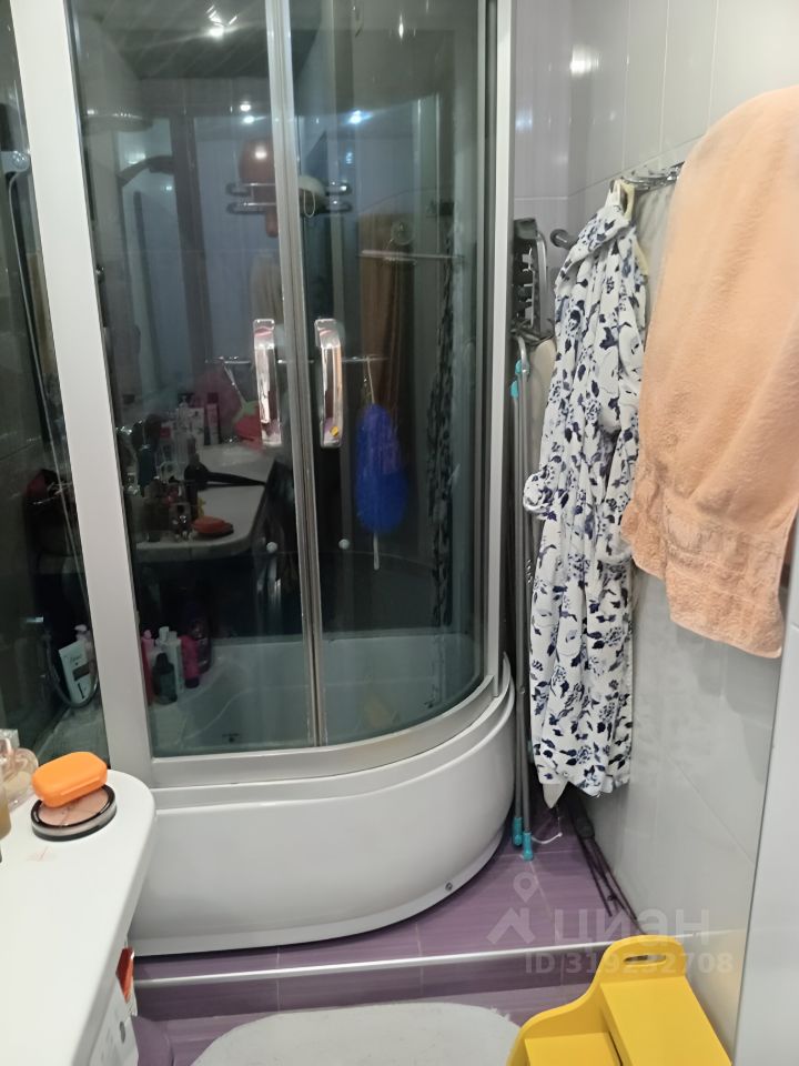 Продажа 2-комн квартиры на вторичном рынке Дунайский проспект, 23