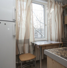 Продажа 3-комн квартиры на вторичном рынке Тимуровская ул,  д. 18