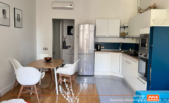 Аренда 2-комн квартиры на вторичном рынке 11-я линия,  д. 26