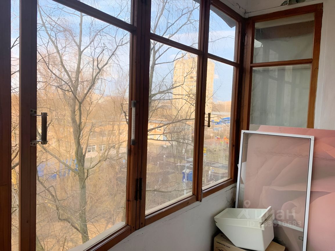 Продажа 2-комн квартиры на вторичном рынке улица Пионерстроя, 15К2