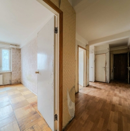 Продажа 4-комн квартиры на вторичном рынке Хасанская ул,  д. 24