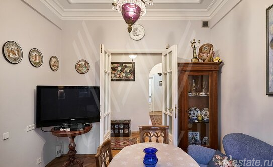 Продажа 4-комн квартиры на вторичном рынке Тверская улица,  д. 8 к1