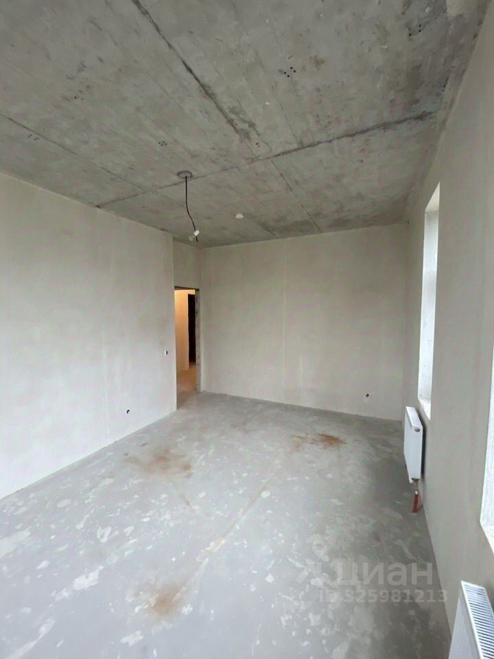 Продажа 3-комн квартиры на вторичном рынке д. Пикколово, улица Петровская, 18к1