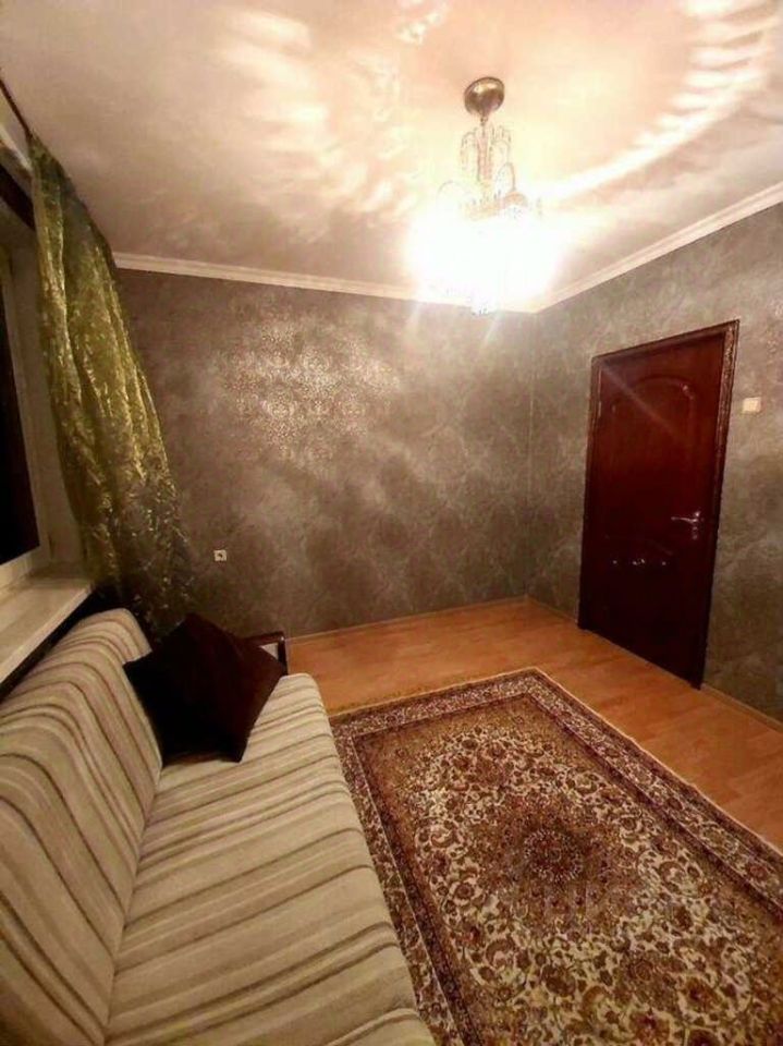 Аренда 3-комн квартиры на вторичном рынке улица Маршала Захарова, 10К2