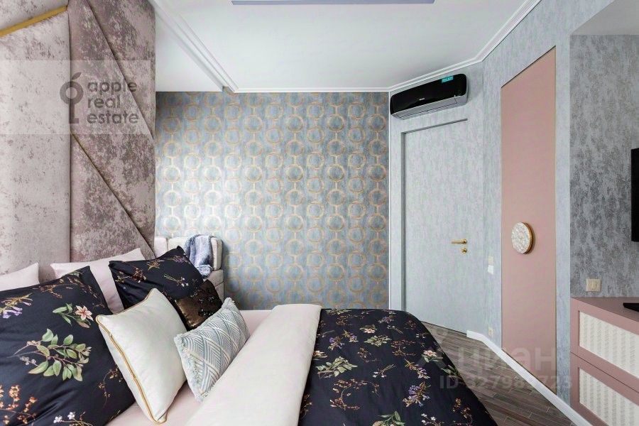 Аренда 4-комн квартиры на вторичном рынке Нежинская улица,  д. 3А