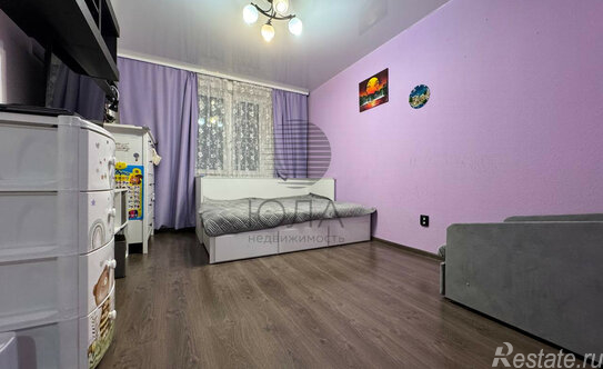 Продажа 1-комн квартиры на вторичном рынке Новогорелово, ул Современников,  д. 15,  к. 1