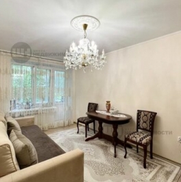 Продажа 2-комн квартиры на вторичном рынке Петергоф г, Разведчика б-р,  д. 8,  к. 2