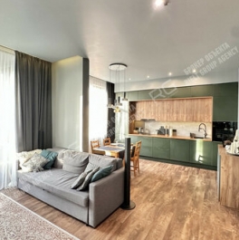 Продажа 2-комн квартиры на вторичном рынке Александра Матросова ул,  д. 1