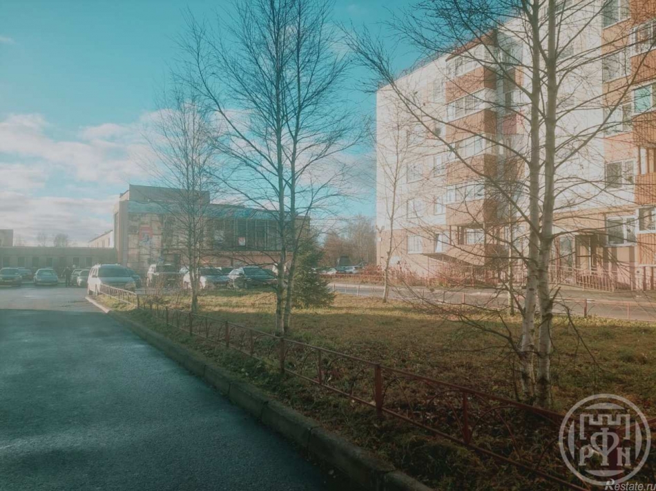 Продажа 3-комн квартиры на вторичном рынке Новый Свет пос.,  д. 41