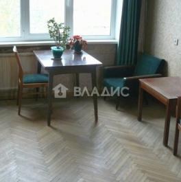 Продажа 3-комн квартиры на вторичном рынке Пражская улица,  д. 33