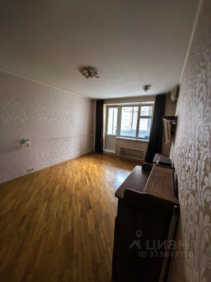 Продажа 3-комн квартиры на вторичном рынке Нахимовский проспект, 33/2