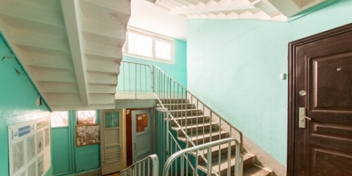 3-комн квартира улица Тельмана,  д. 44